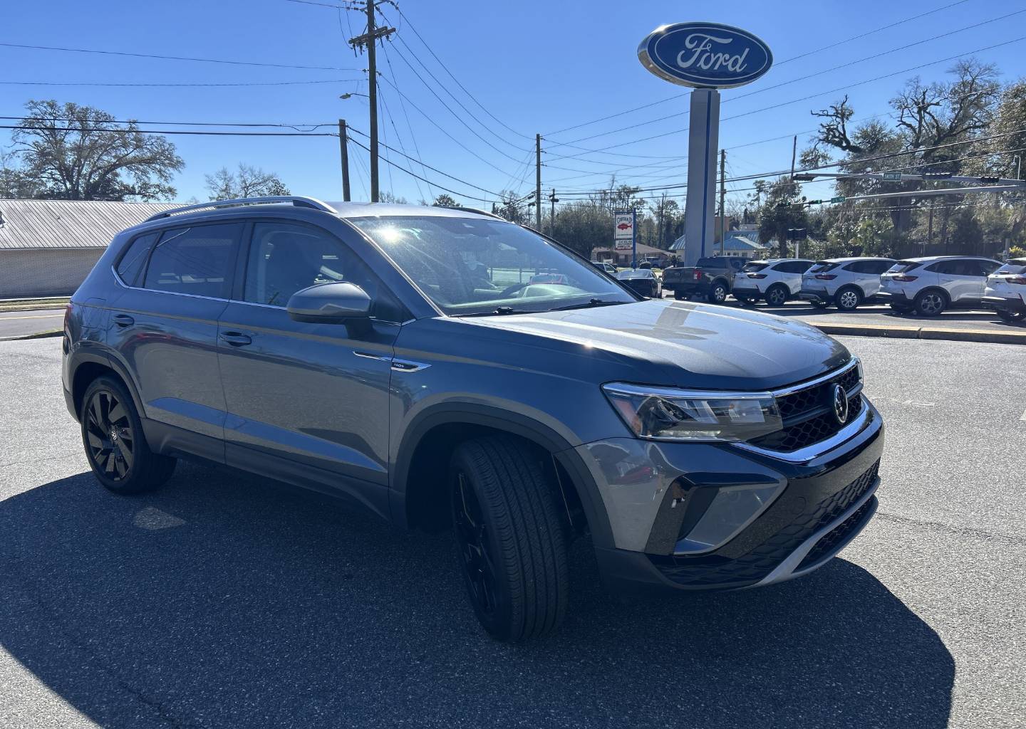 2024 Volkswagen Taos SE