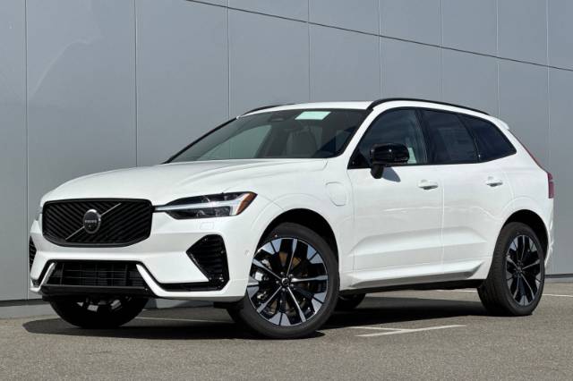 2026 Volvo XC60 Plug-In Hybrid T8 Plus