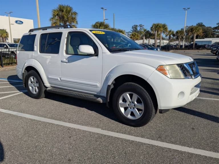 2011 Nissan Pathfinder SV