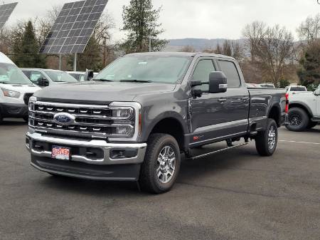 2026 Ford Super Duty F-350 SRW LARIAT
