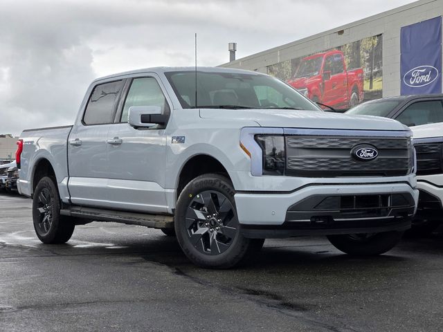 2025 Ford F-150 Lightning LARIAT