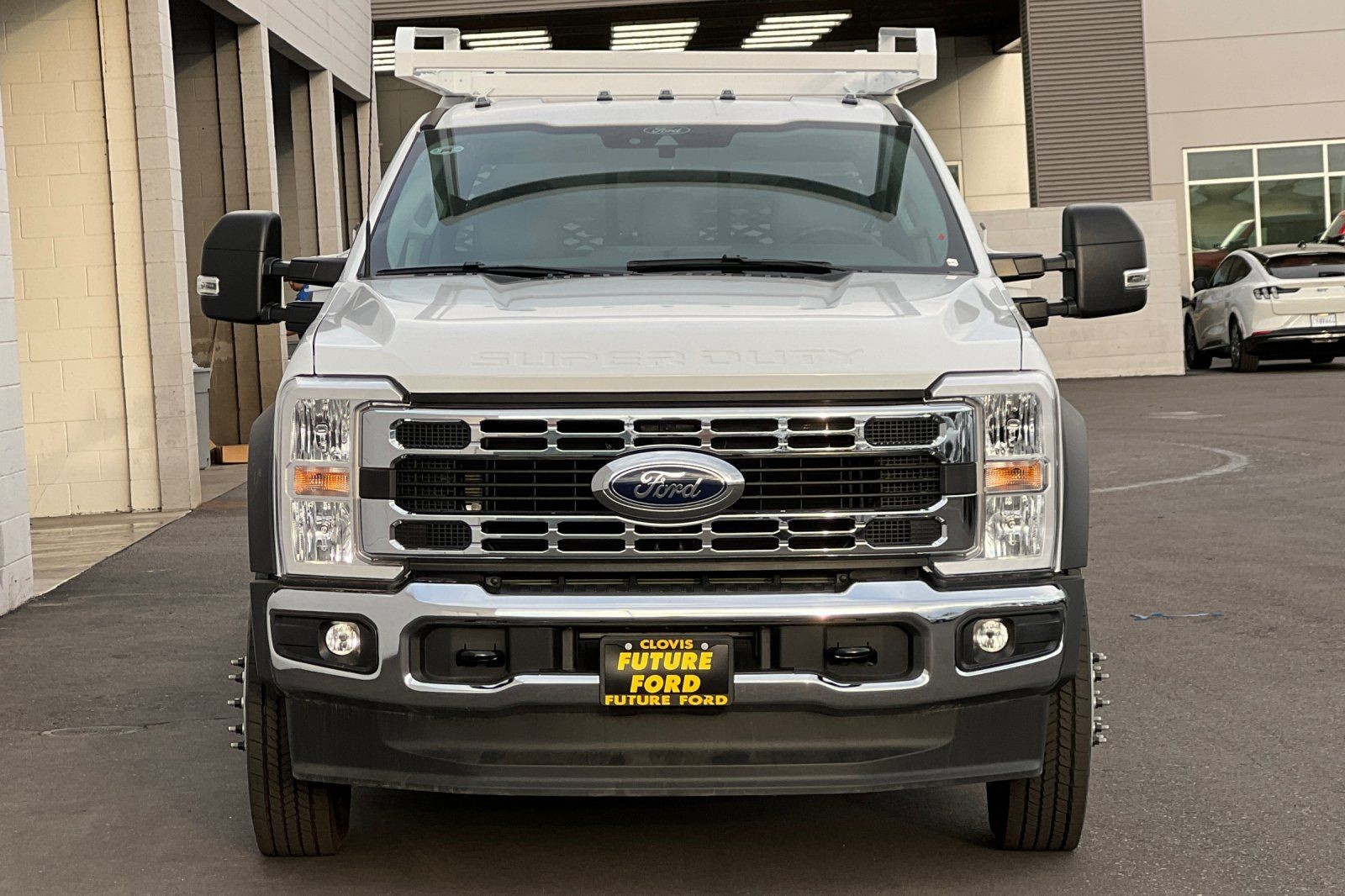 2024 Ford F-550 Super Duty Chassis Cab XL - Photo 8