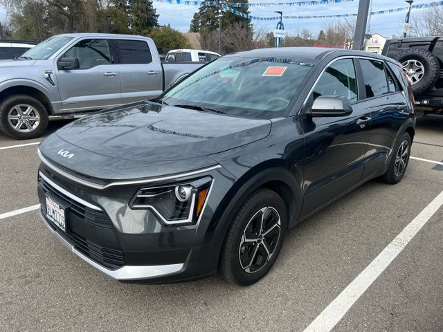 2024 Kia Niro LX