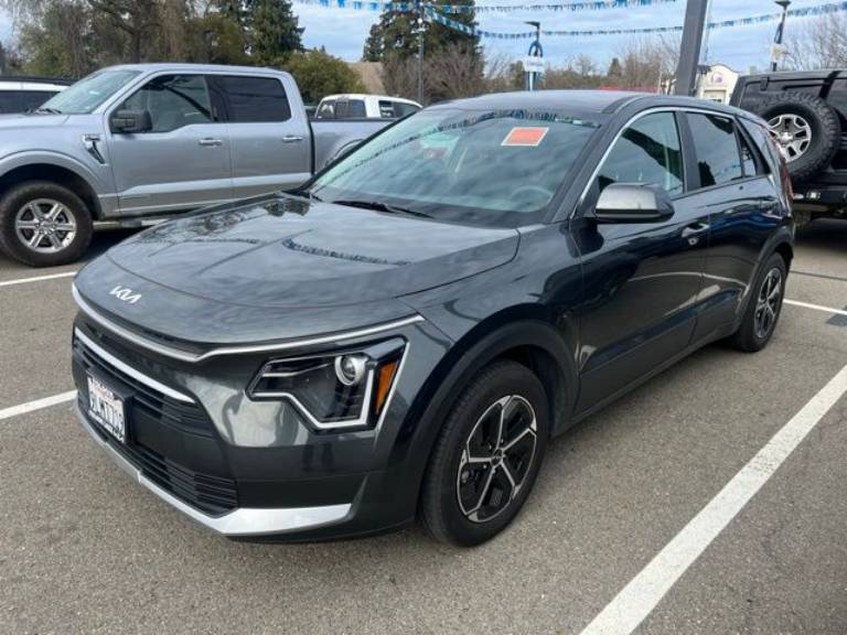 2024 Kia Niro LX