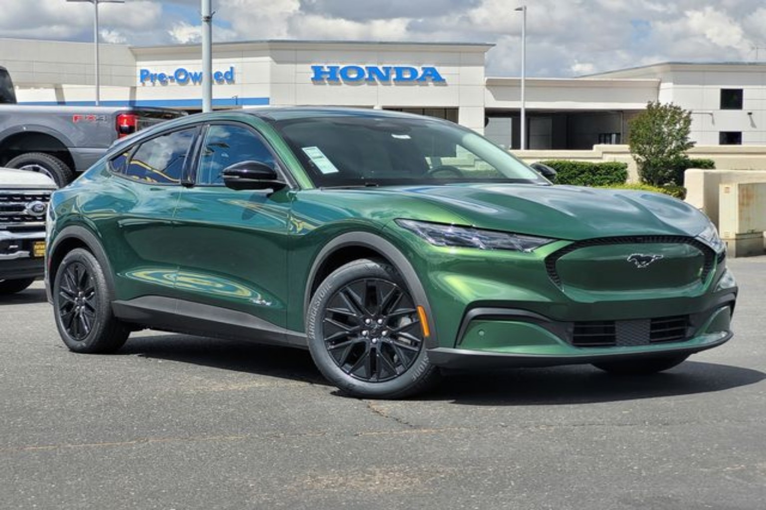 2026 Ford Mustang-Mach-e Select's photo