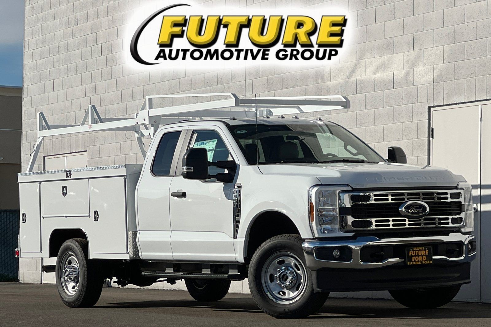 2026 Ford F-350 XL 4x4 SuperCab 168-In SRW's photo