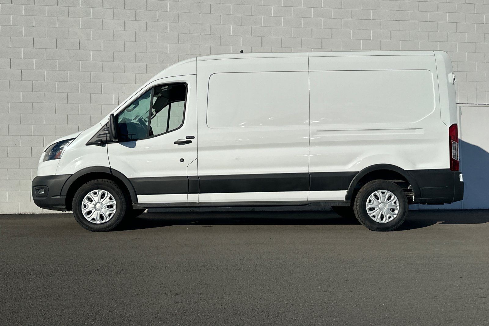 2025 Ford Transit Van Base - Photo 6