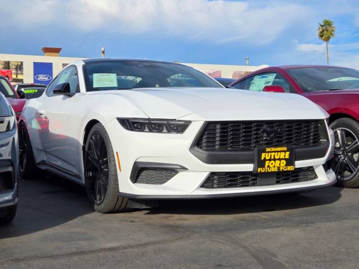 2025 Ford Mustang EcoBoost