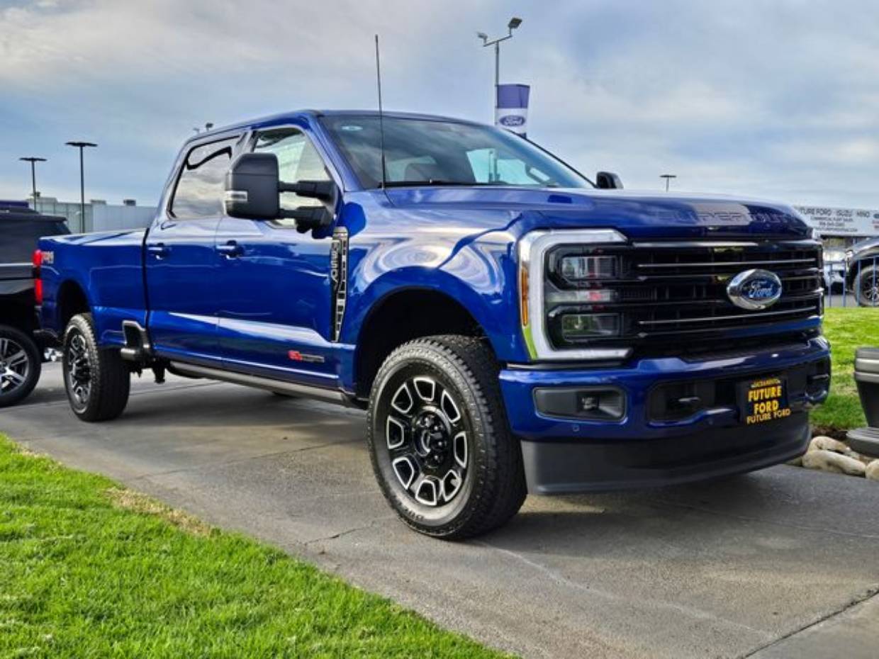 2026 Ford F-350 Platinum 4x4 Crew Cab 8' Box SRW's photo