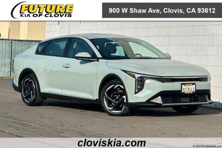 2025 Kia K4 EX