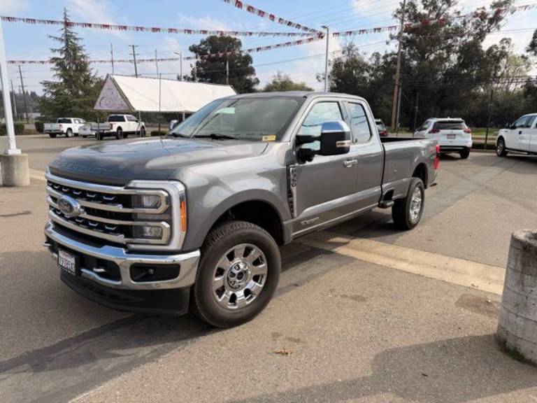 2023 Ford F-350SD LARIAT