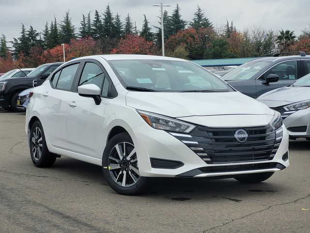 New 2025 Nissan Versa 1.6 SV