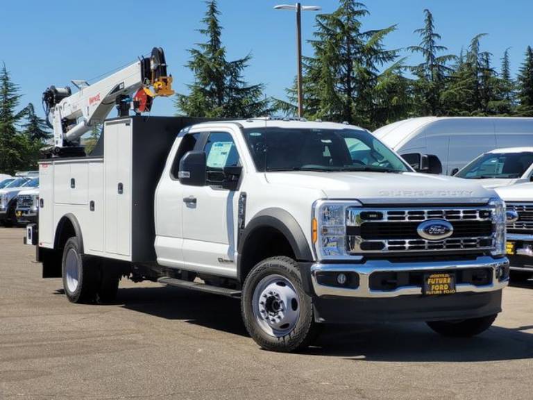 2024 Ford F-550SD XL