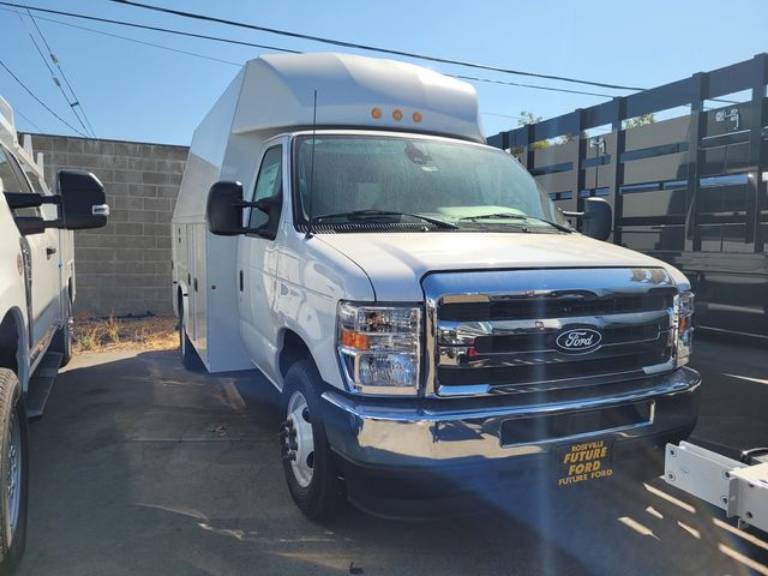 2026 Ford E-350SD Base