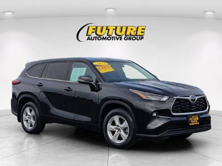 2023 Toyota Highlander LE