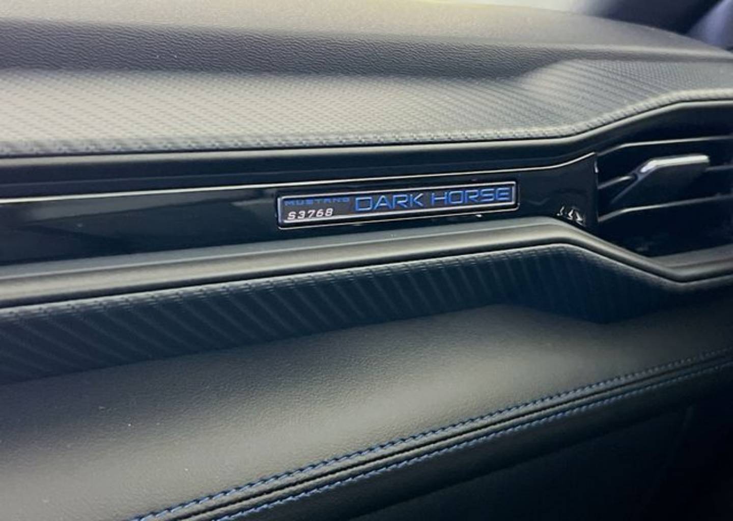 2025 Ford Mustang Dark Horse - Photo 28