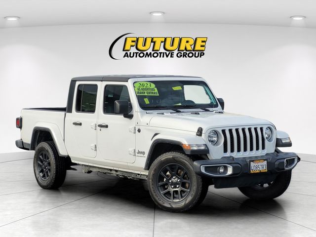 Used 2023 Jeep Gladiator Overland