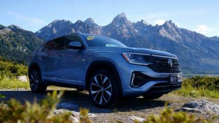 2025 Volkswagen Atlas Cross Sport 2.0T SEL Premium R-Line