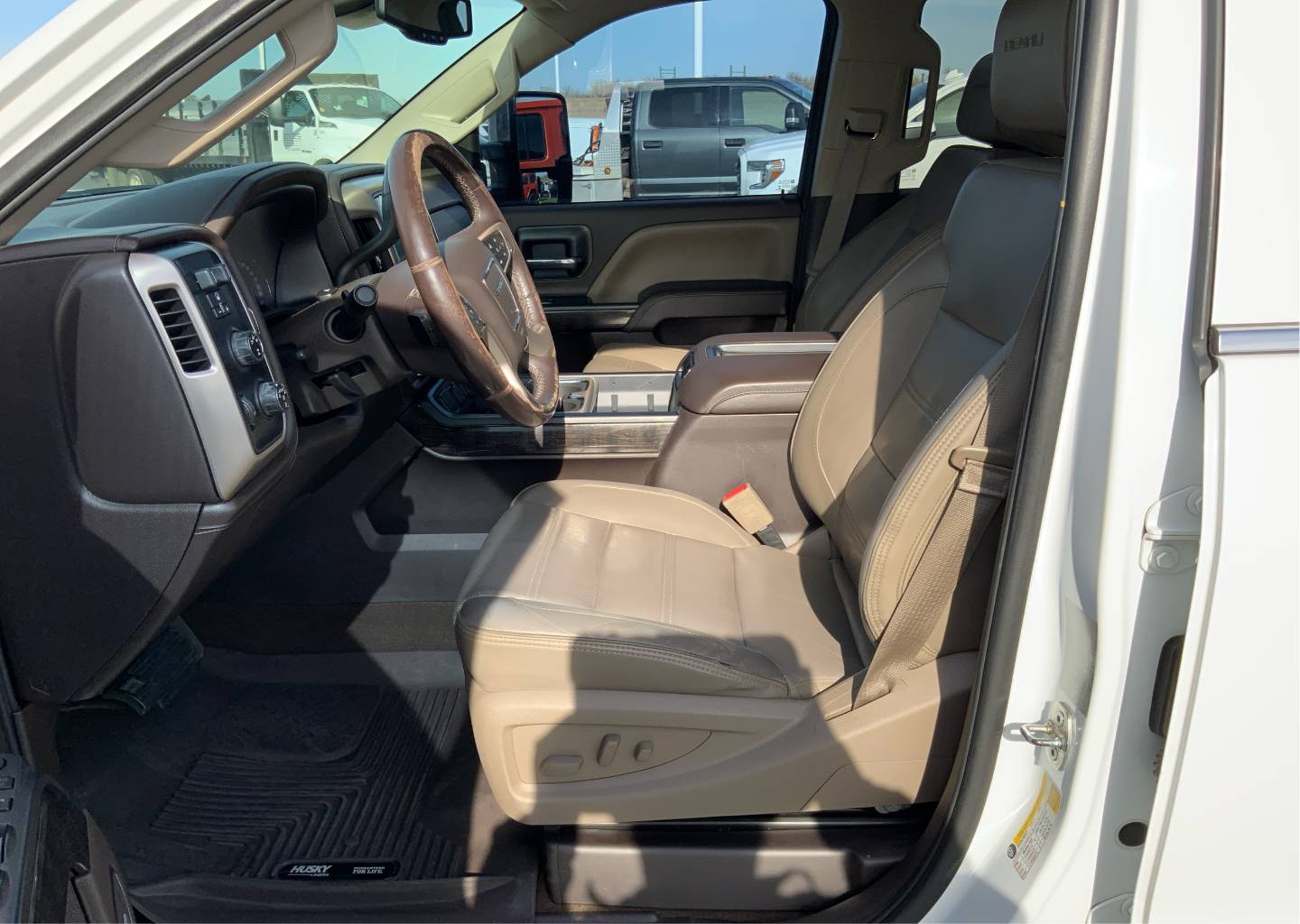 2015 GMC Sierra 3500 Denali HD Denali - Photo 9