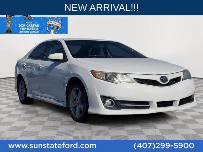 2014 Toyota Camry SE