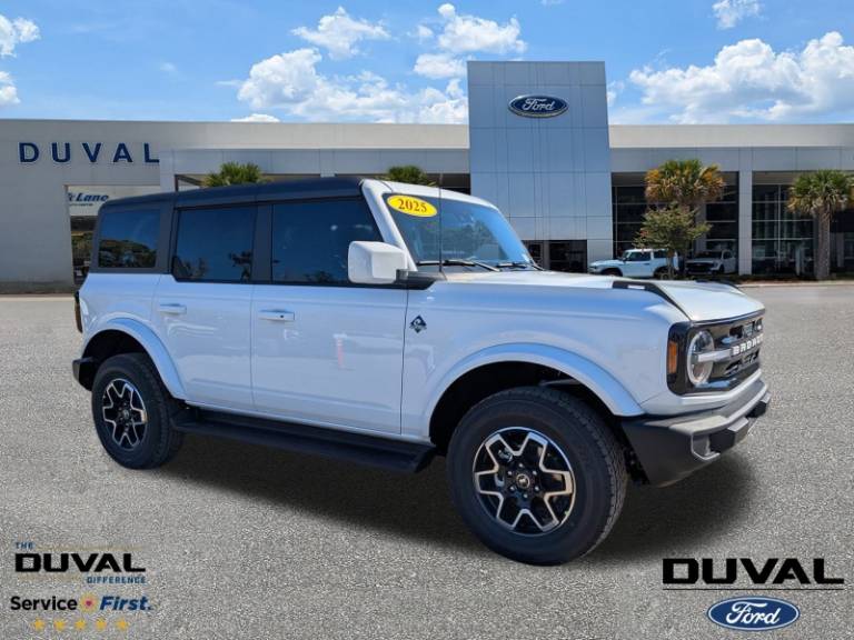 2025 Ford Bronco Outer Banks