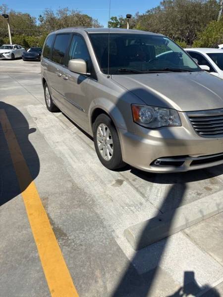 2014 Chrysler Town & Country Touring