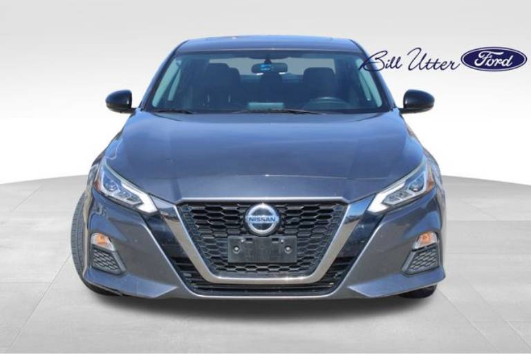 2019 Nissan Altima 2.0 SR