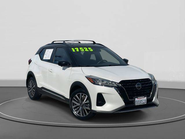 2021 Nissan Kicks SR