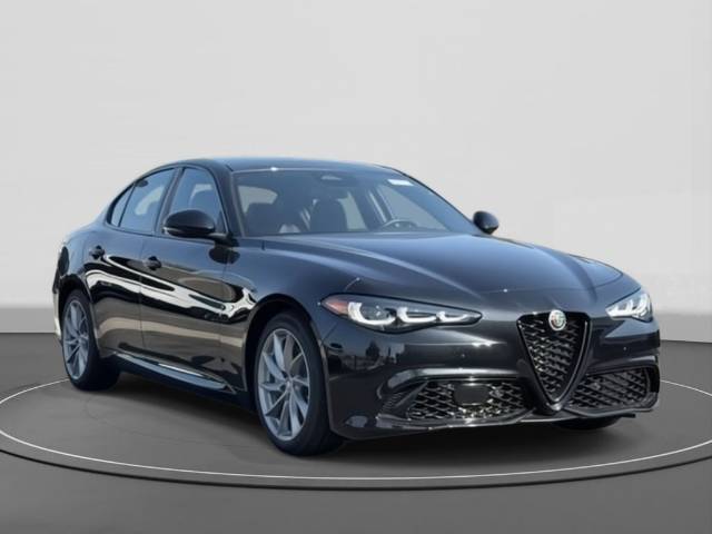 2025 Alfa Romeo Giulia Base