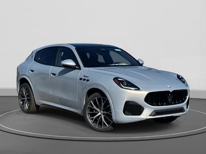 2026 Maserati Grecale Modena V6's photo