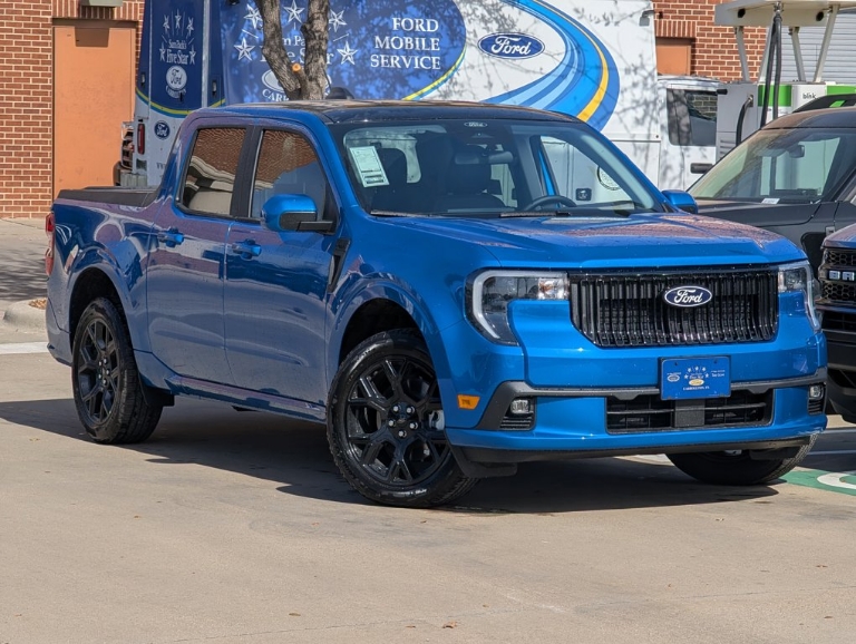 2026 Ford Maverick Lobo Standard