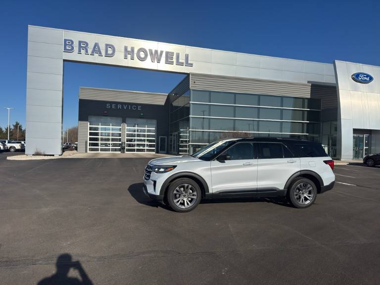 2026 Ford Explorer Active w/200A Pkg