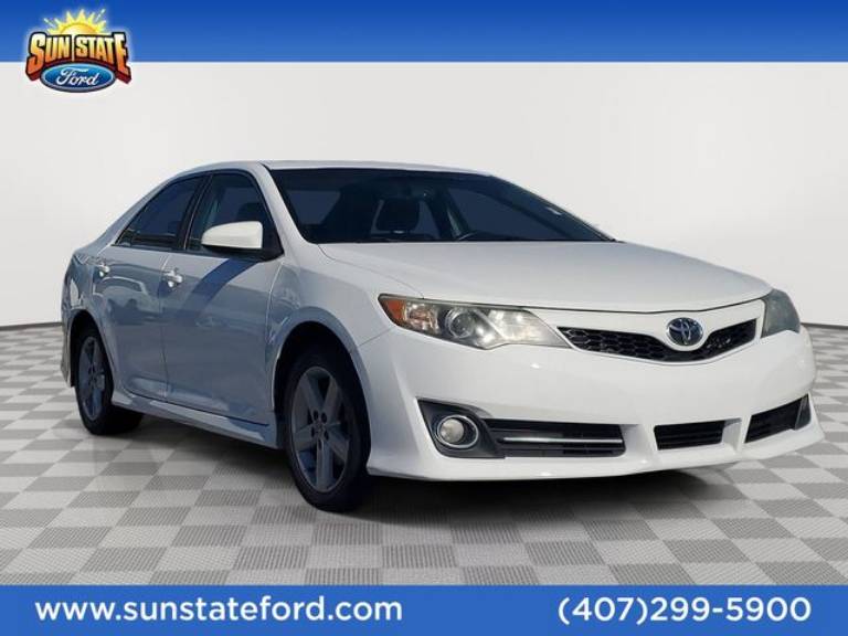 2014 Toyota Camry SE
