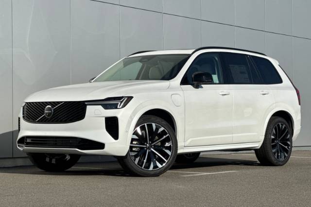 2026 Volvo XC90 Plug-In Hybrid T8 Ultra