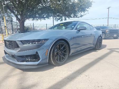 2025 Ford Mustang Dark Horse