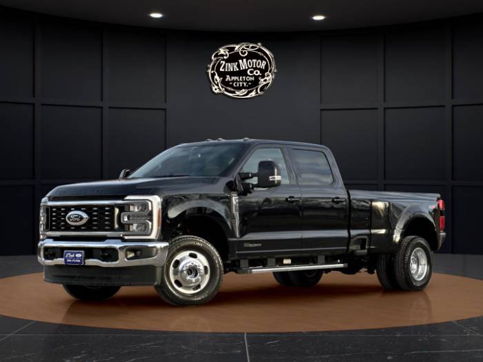 2026 Ford Super Duty F-350 DRW LARIAT