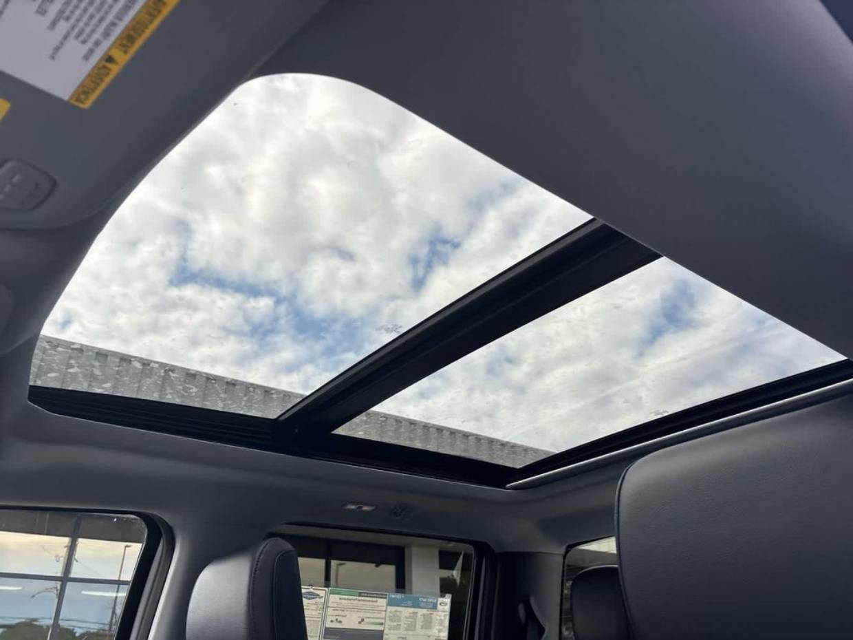 2026 Ford F-350 Super Duty XL - Photo 10