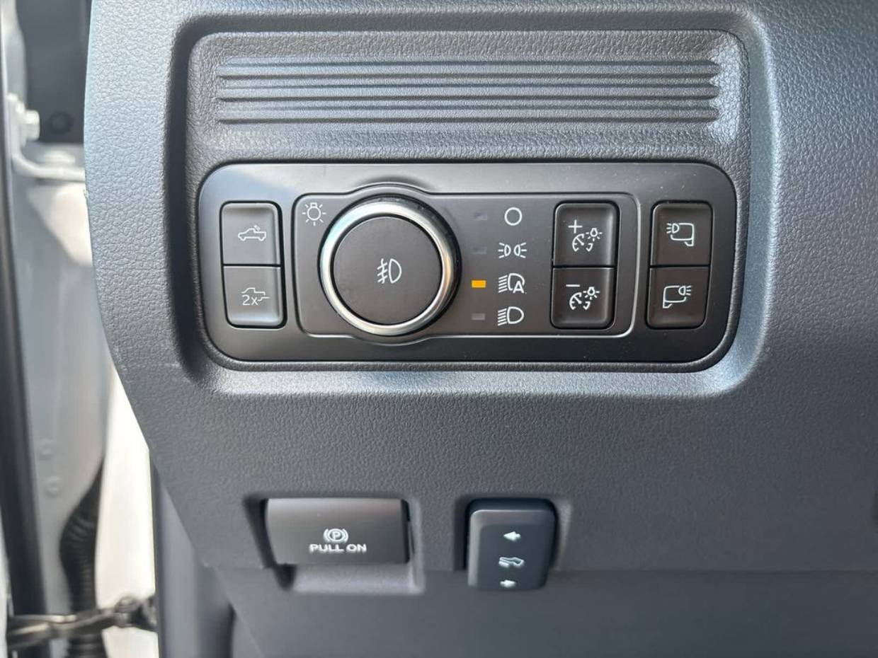 2026 Ford F-350 Super Duty XL - Photo 17