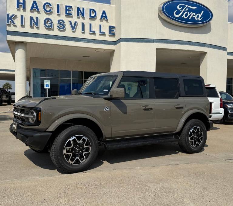 2025 Ford Bronco Outer Banks