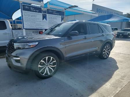 2022 Ford Explorer ST-Line