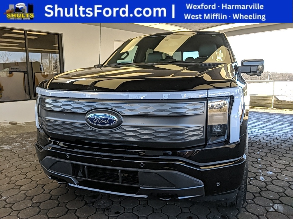 Used 2022 Ford F-150 Lightning LARIAT