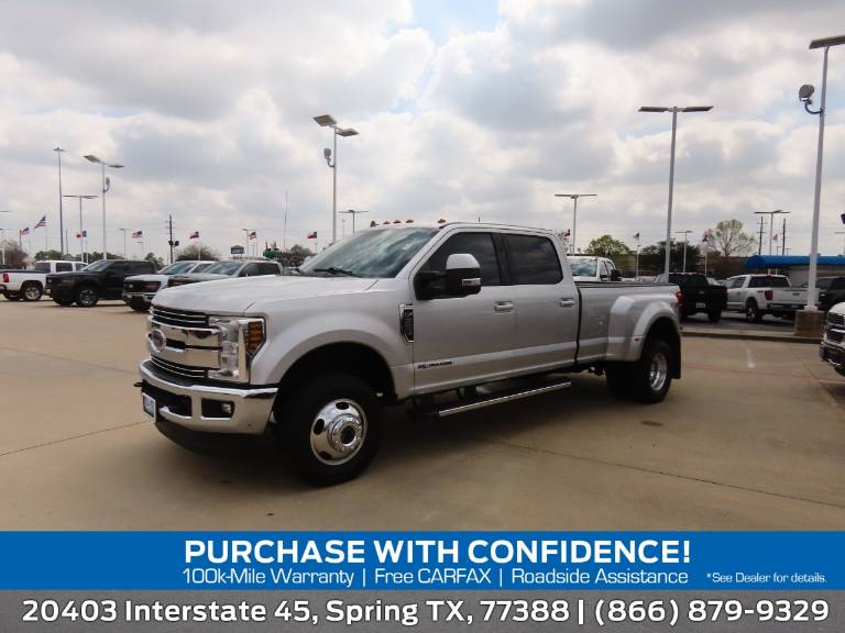 2019 Ford Super Duty F-350 DRW LARIAT 4WD Crew Cab 8' Box