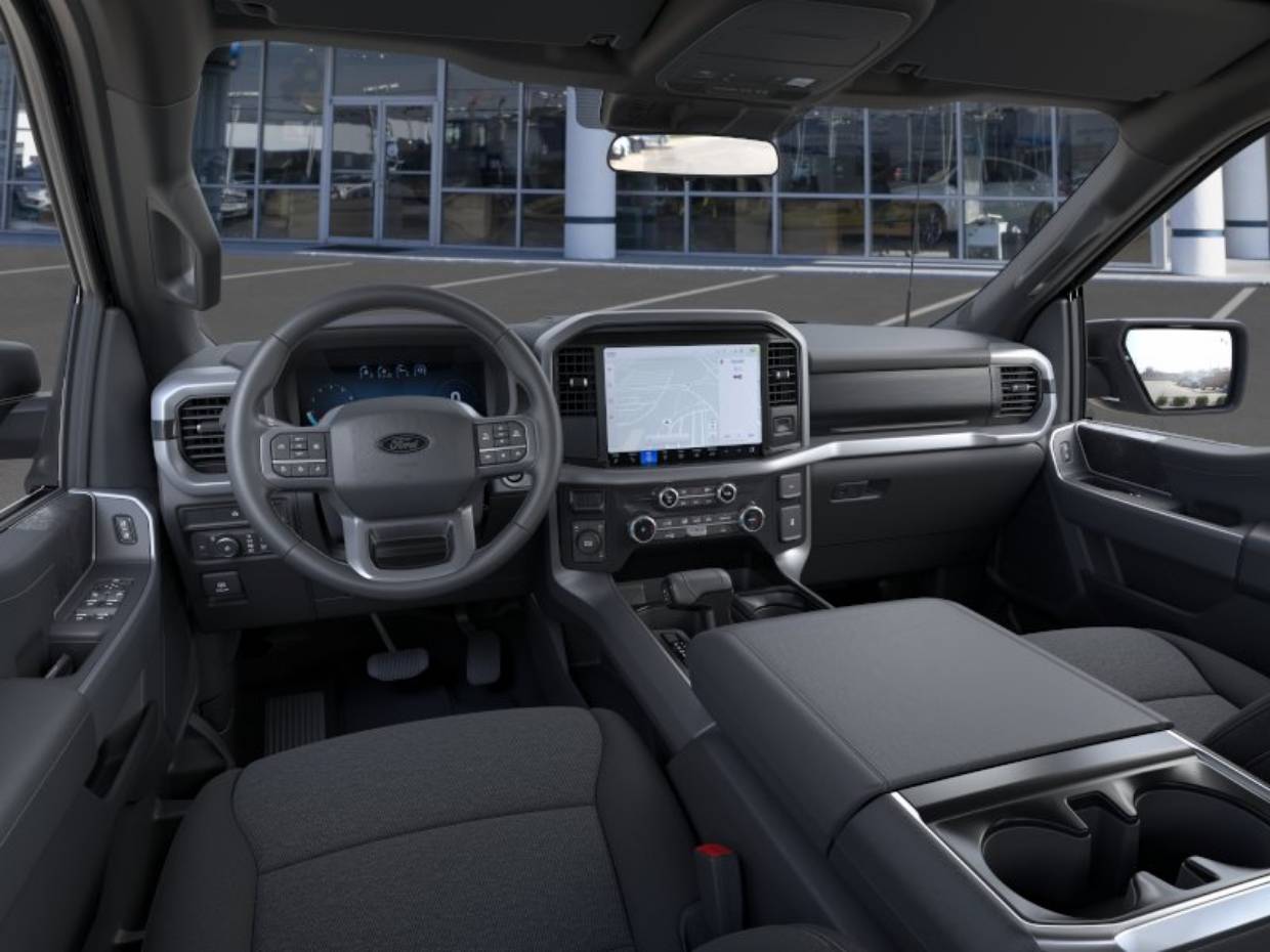 2025 Ford F-150 XLT - Photo 9