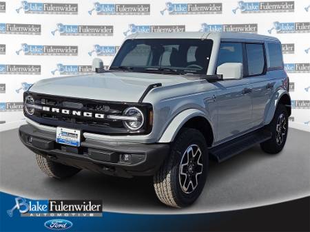 2026 Ford Bronco Outer Banks