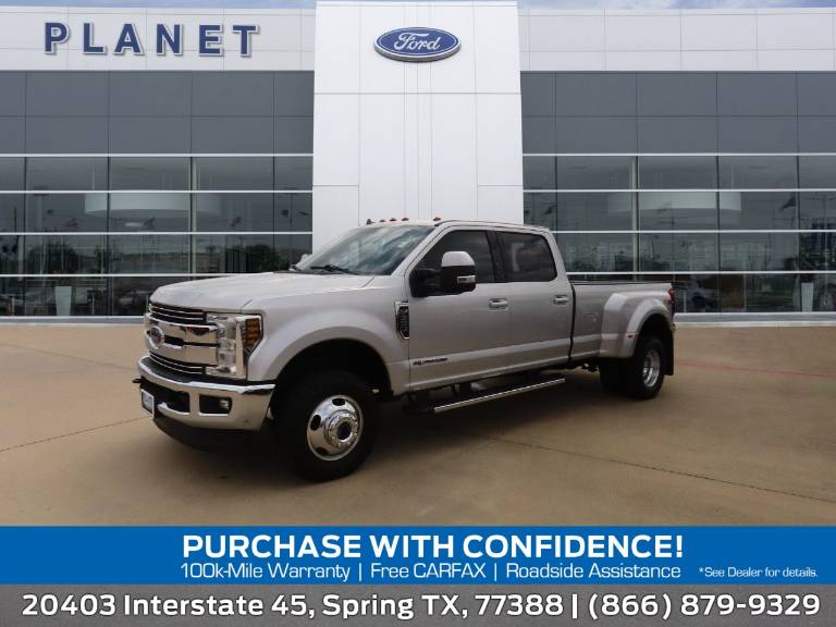 2019 Ford Super Duty F-350 DRW LARIAT 4WD Crew Cab 8' Box