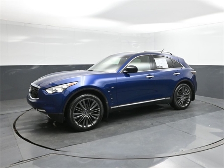 2017 INFINITI QX70 Base
