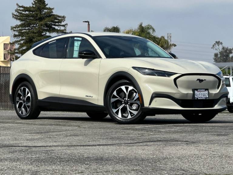 2025 Ford Mustang Mach-E Select
