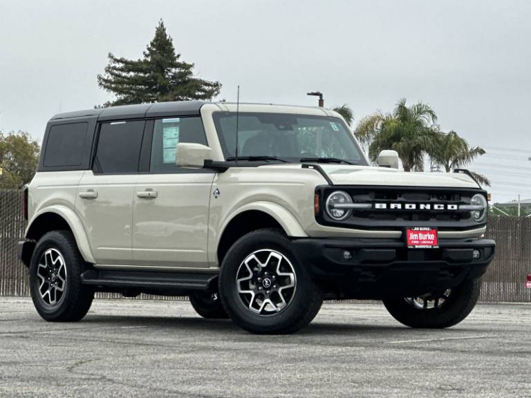 2025 Ford Bronco Outer Banks