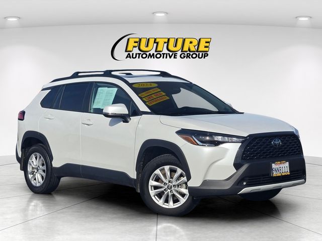 2024 Toyota Corolla Cross LE