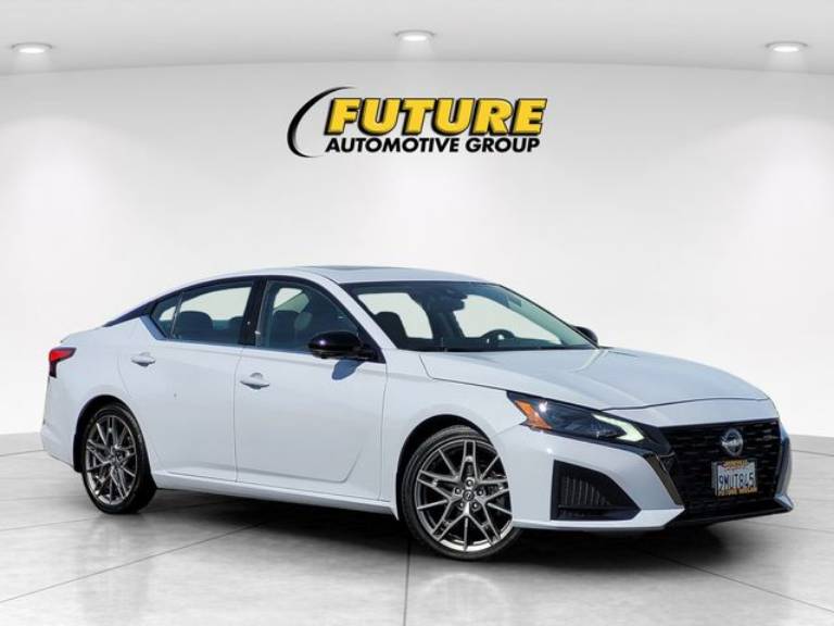 2024 Nissan Altima 2.0 SR